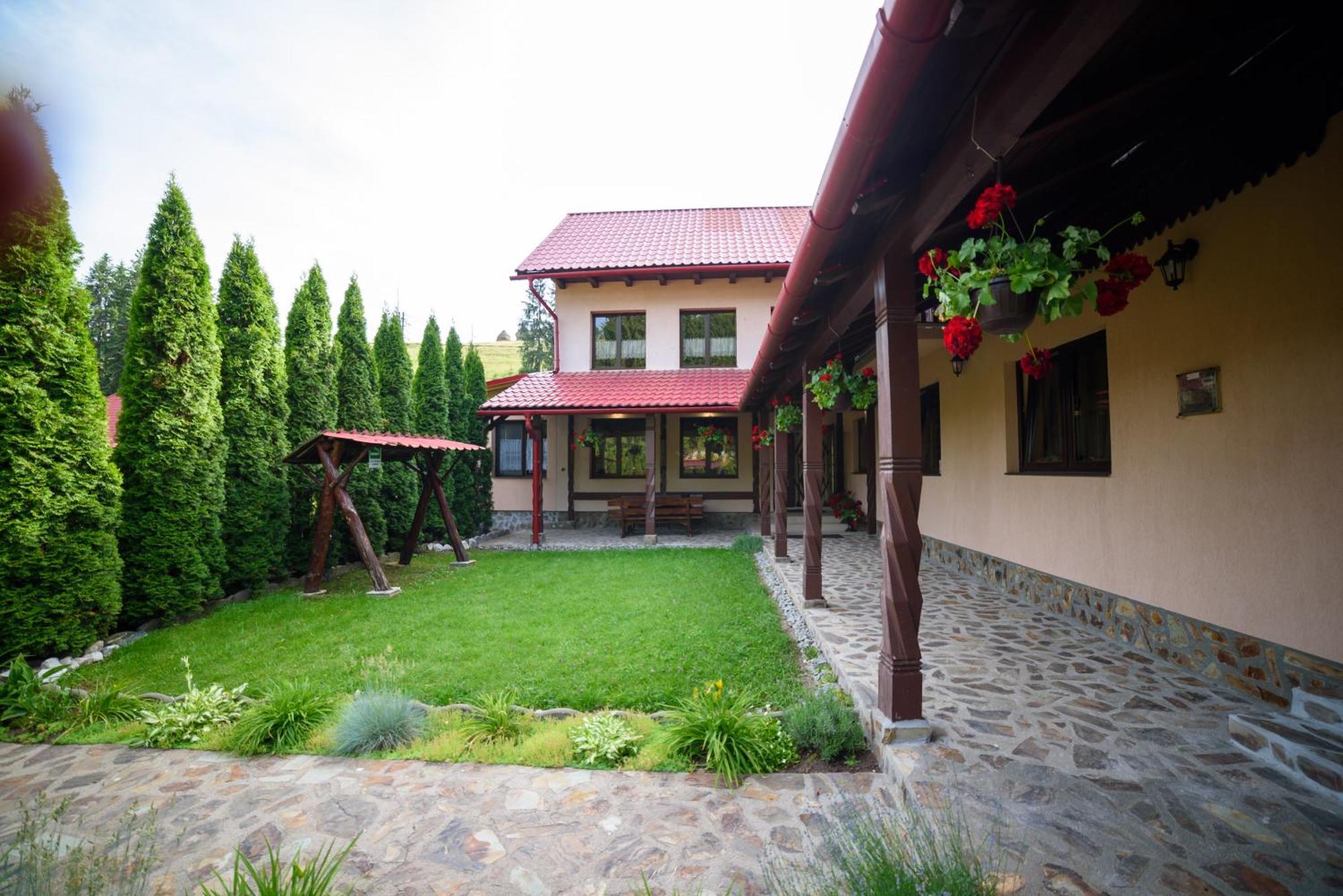 Casa Alina Villa Arieseni Exterior photo
